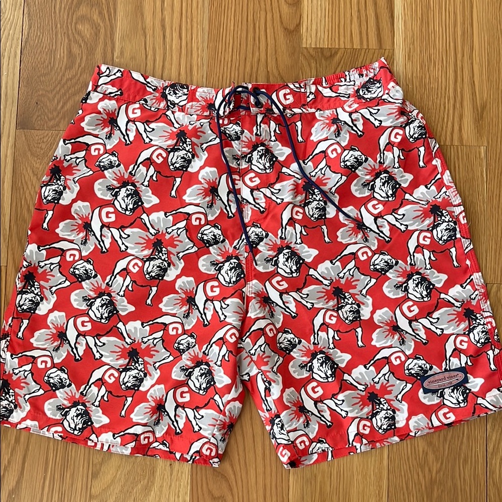 NWT Vineyard vines / Univ. of Georgia Bulldogs Hawaiian Floral Men's Swim Shorts